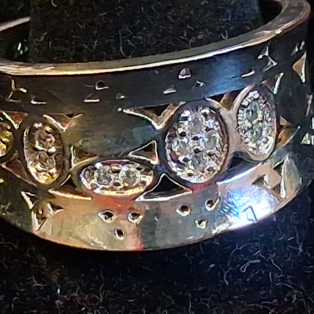 Elegant Sterling Silver Cigar Band Ring With Faux Diamonds Size 11 1/2